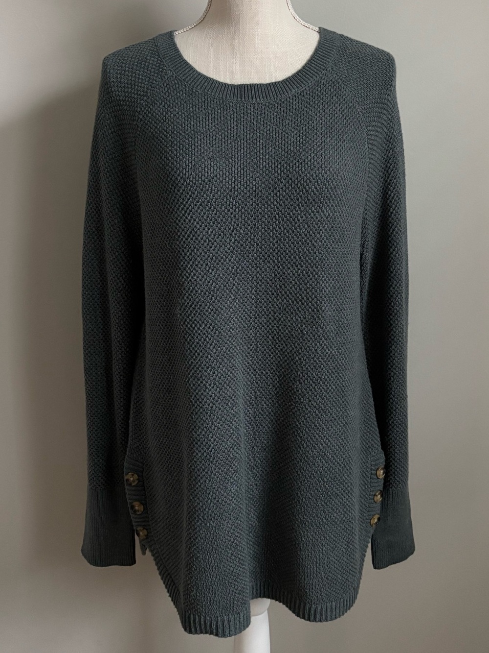 Classic Crewneck Button-Hem Sweater Blue Green